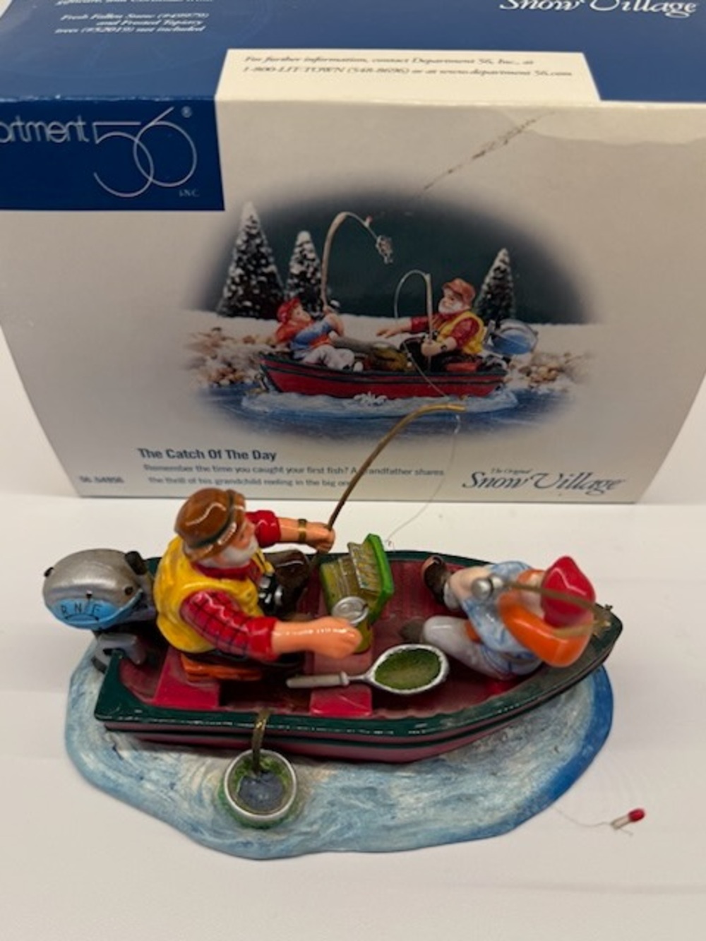 Department 56 Snow Village The Catch of the Day Fishing 1998 Retired w/ Box